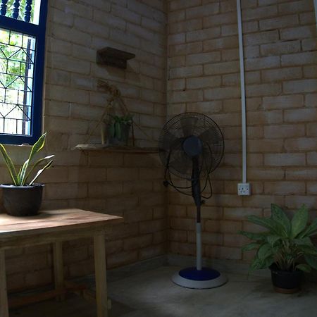 Passionfruit Homestay Matara Exteriör bild